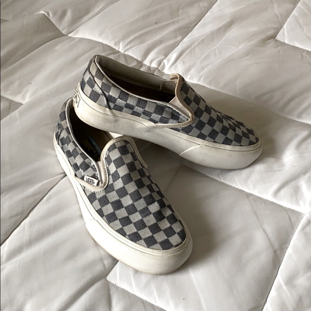 Platform checkered Vans